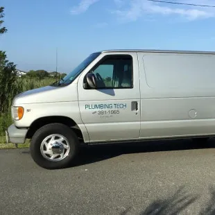 Plumbing Tech logo