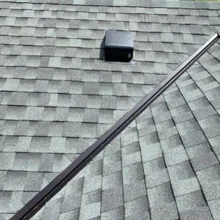 Renew Roofing logo