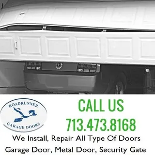 Road Runner Garage Doors logo