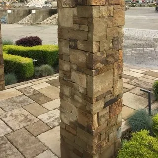 Rouse Masonry Inc. logo