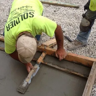 soldierconcreteconstruction@hotmail.com logo