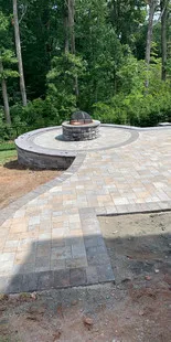 Souza Pavers Inc logo