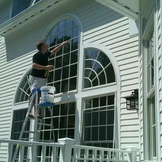 Sparkling Clean Windows, INC. logo