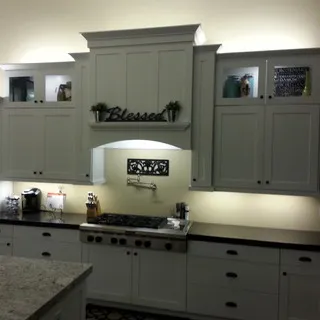Specialized Cabinets logo