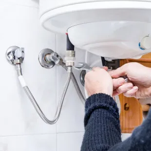 Suffolk Nuts Plumbing logo
