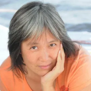 Susan Chang logo