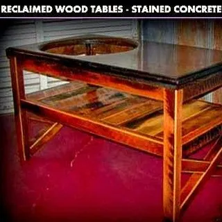 The Big Green Egg Rustic Tables logo