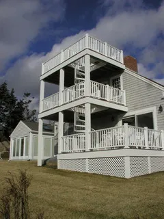 The Deck Man logo
