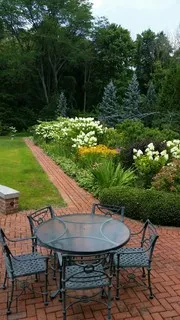 Tiarna Gardens, LLC logo