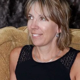 Tricia Brossart logo