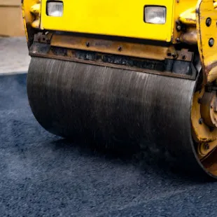 Tucker's Paving logo
