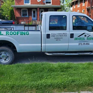 Universal Roofing logo