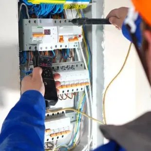 US Electrical Experts Iowa logo