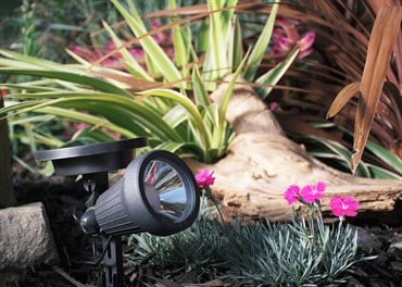Moonrays Solar Hi-Powered Metal Spotlight
