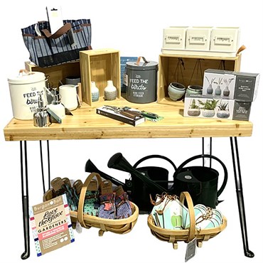 Corona 196pc B&B Mix & Match Table Display