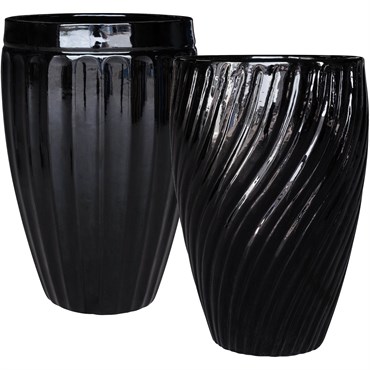 MCarr 15pc Tall Swirl Planter Pallet Glossy Black