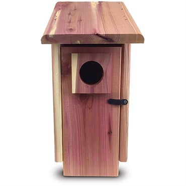 Penn Pride Cedar House w/Predator Guard
