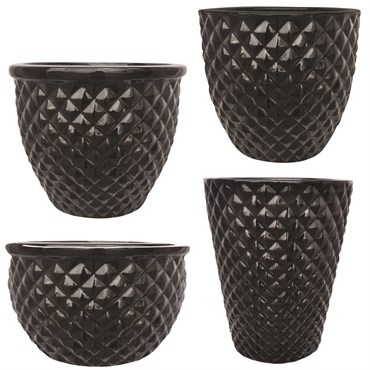 MCarr 26pc Diamond Planter Pallet Glossy Black