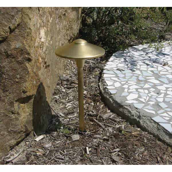 Area Light, 18 W Ba15s S8 Incandescent Black Cast Aluminum/Cast Brass