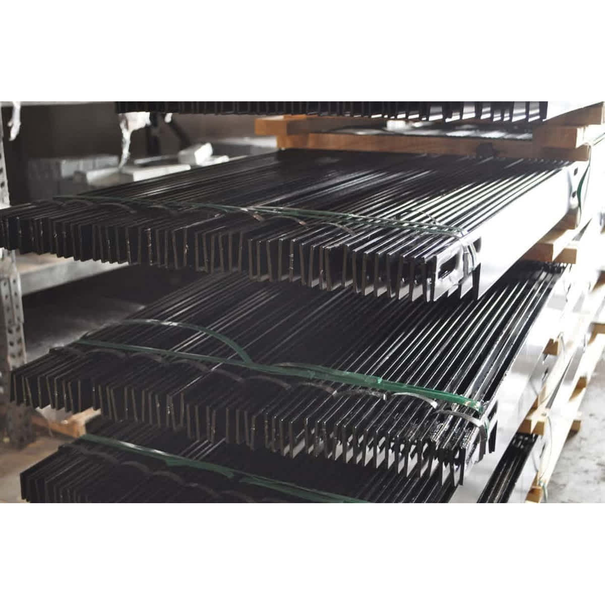 10' X 4" 14 Ga Steel Black With 4-Pin Landscape Edging |  63815PK