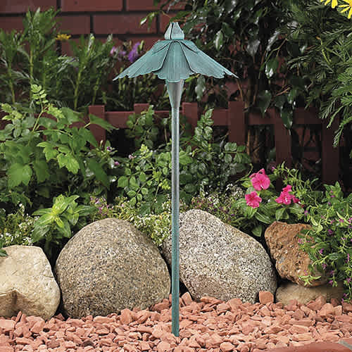 8-7/8" x 24-1/8" Verde Die-Cast Copper-Free Aluminum Landscape Series Low Voltage Path Light | VISPR6504GNL