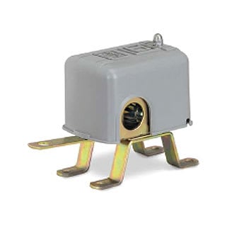 120/240 VAC 13 A 1/2 hp at 125 VAC 3/4 hp at 250 VAC 55' Cord with Weight Float Control Switch