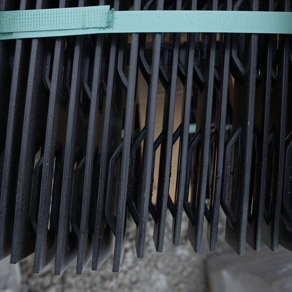 16' x 6" x 1/8" Black Steel with 6 Pins Landscape Edging | EDG18616B