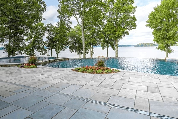Castle Gray Flagstone Chiseled 7/8" Thick N/C Edges-Chiseled 40 Ea/ Pallet 240 Sf/ Pallet 23.5" X 35.5" X .875" | 24361C