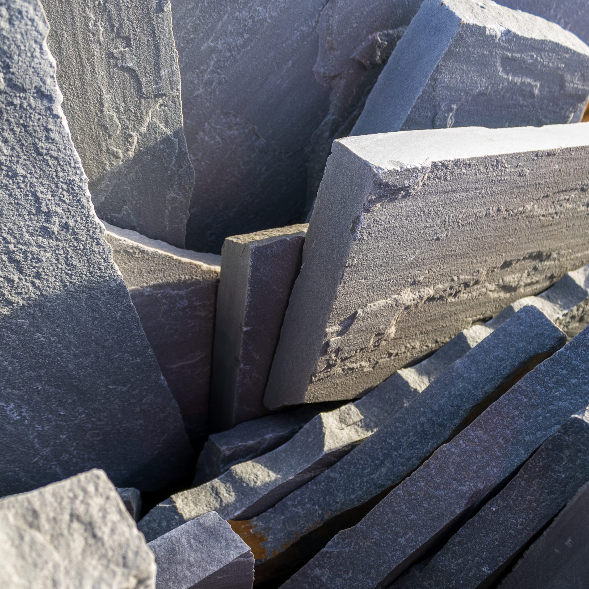 PEARL GREY - FLAGSTONE 1" - PER TON (S)