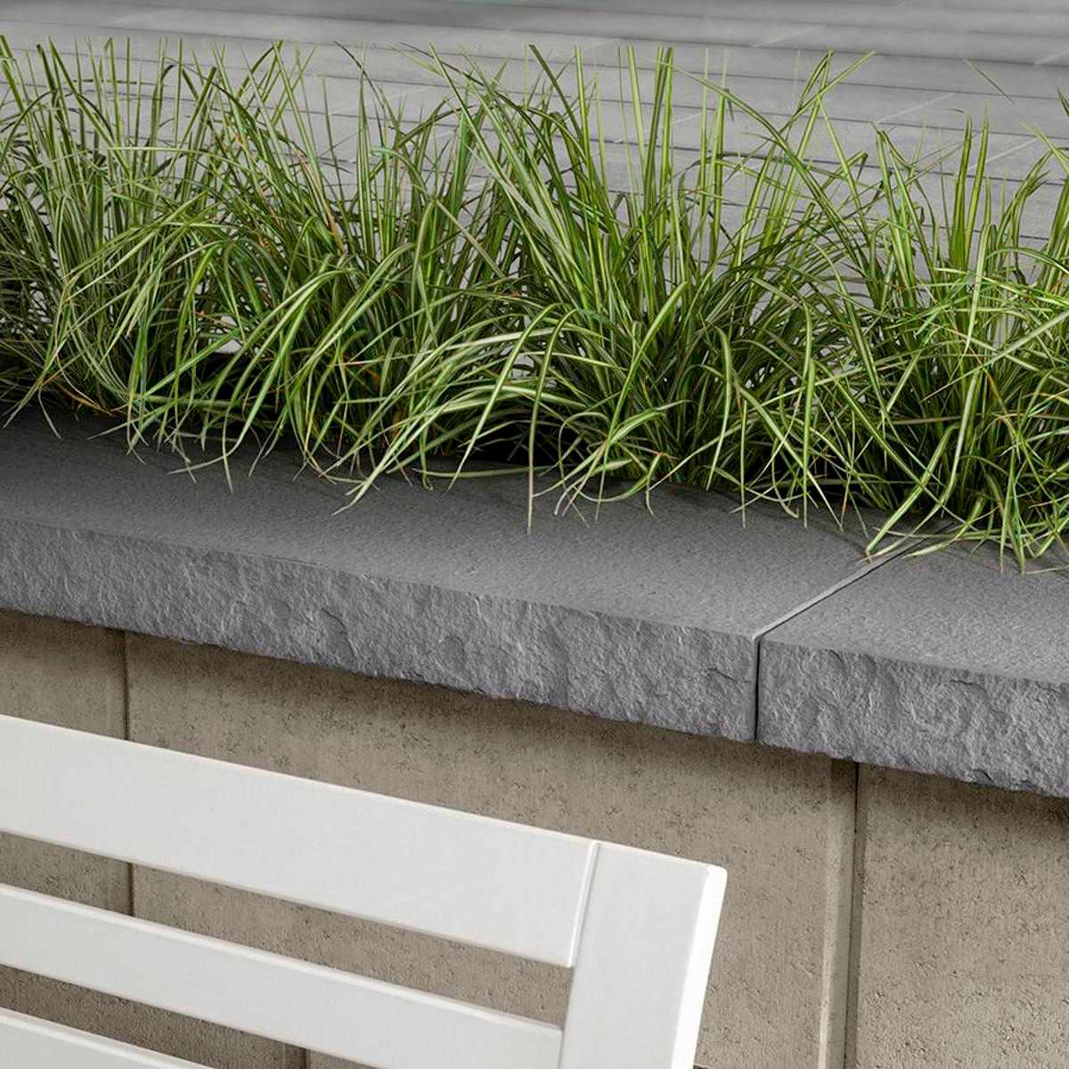 Techo Piedimonte Cap Riviera Kleanbloc, 14" x 30", 60 Ft/Pallet 7.5 Ft/Row