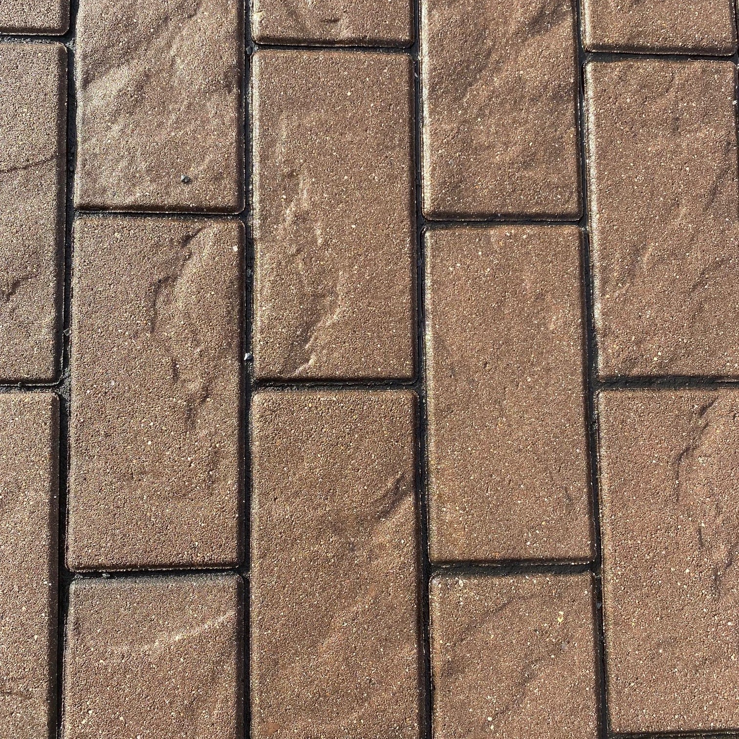 Unilock Treo Premier Small Rectangle Brown New Sizing- 1 Layer 11.89 sf/1 Pallet 118.90 sf- 10  Layers - Brown 9" X 4 1/2" | 0285R01610251-0