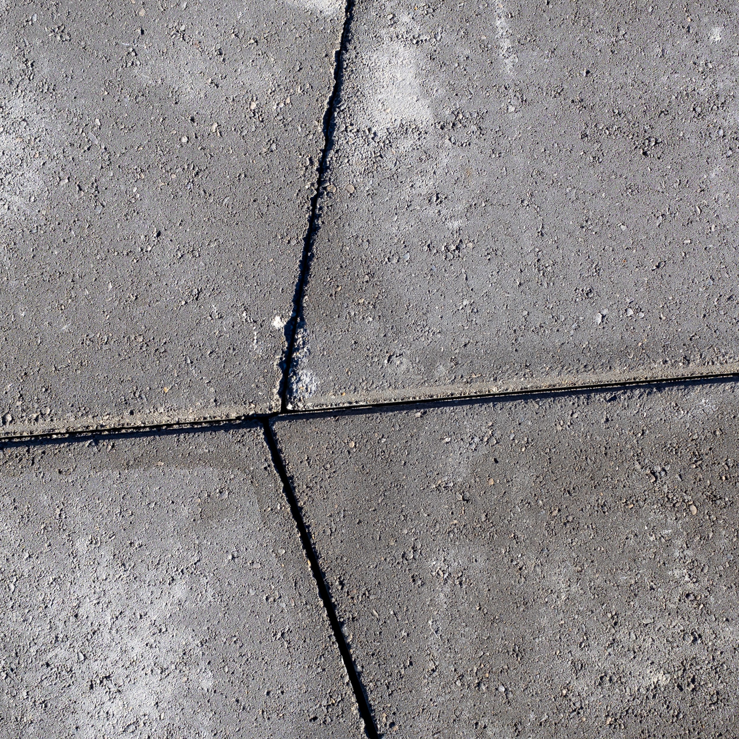 Belgard Diamond Pro Smooth Cap Foundry 54 Ea/Pallet 4" X 18"/12" X 12" | 16054587