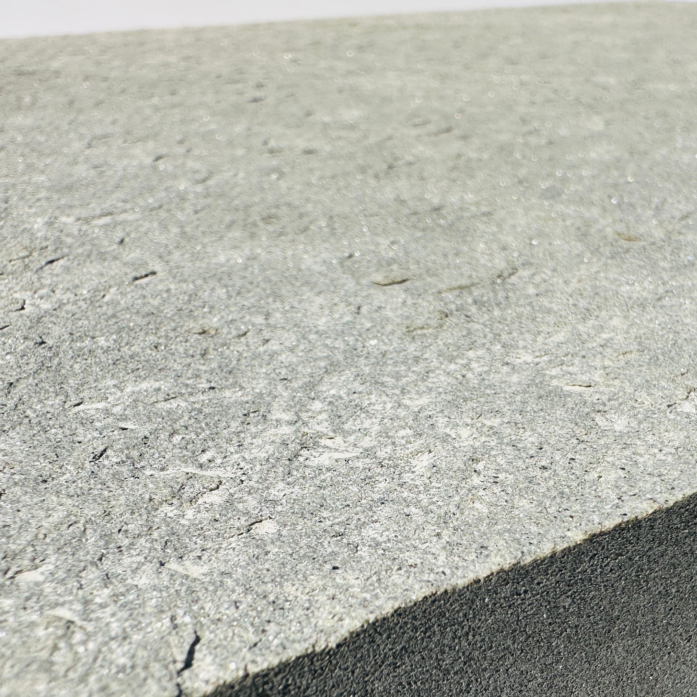 ITALIAN BLUESTONE FLAMED TOP 18" X 1" 18"X 18" X 1"