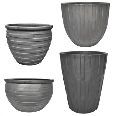 MCarr 16pc Aquapot Planter Pallet Matte Black
