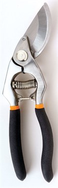 Fiskars IGC Line Forged Bypass Pruner