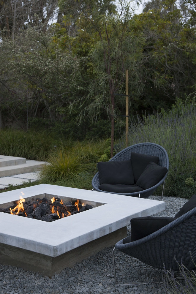 Palisades Bluff Contemporary by Gabriela Yariv Landscape Design - Photo 5