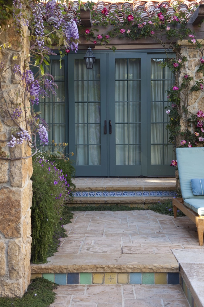 South Bay Provençal by Gabriela Yariv Landscape Design - Photo 10
