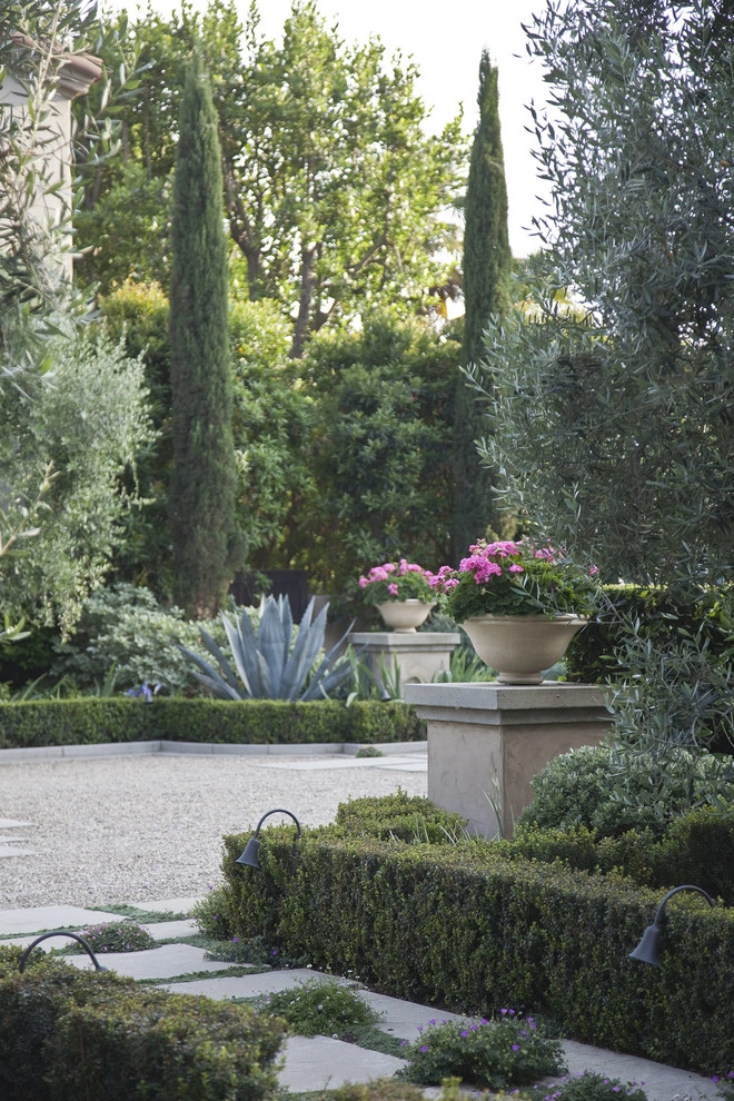 Sylvanus Marston Mediterranean by Gabriela Yariv Landscape Design - Photo 5