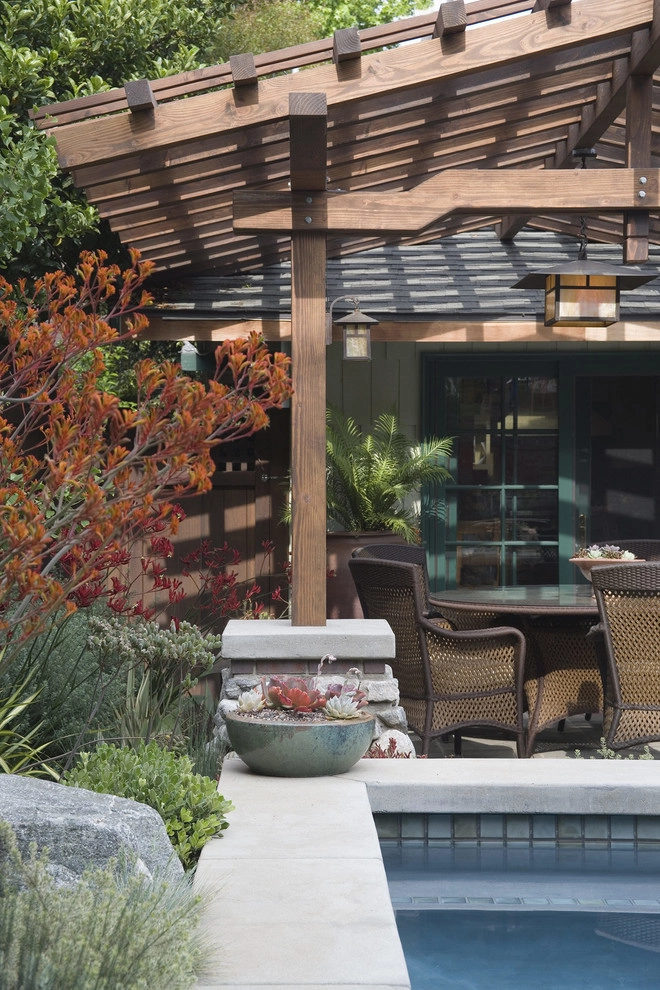 Craftsman Bungalow by Gabriela Yariv Landscape Design - Photo 5