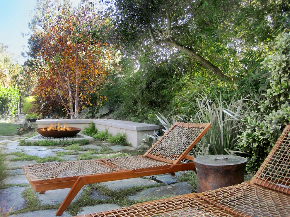 Woodland Contemporary by Gabriela Yariv Landscape Design - Photo 3