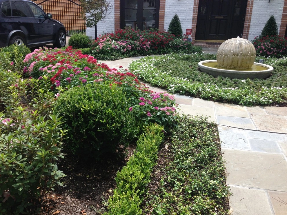 Transitional Southside Place by Gail Hartz & Associates - Photo 2