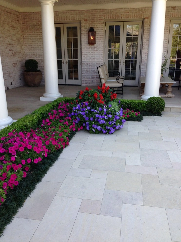 Design by Gail Hartz & Associates - Photo 4
