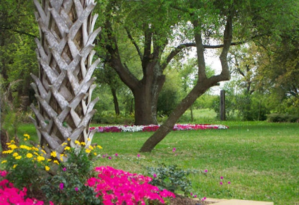 Galveston Landscape Designs by Gail Hartz & Associates - Photo 10