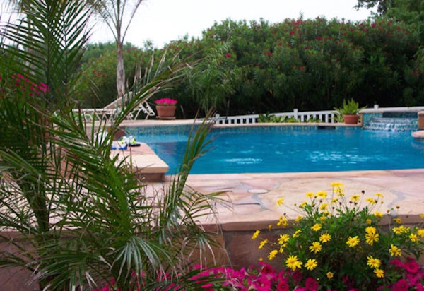 Galveston Landscape Designs by Gail Hartz & Associates - Photo 11