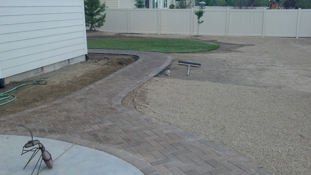ClearWater Landscape - Photo 13