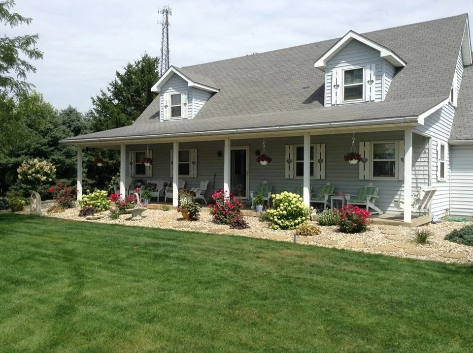 Cossell's Creative Landscaping And Garden Center - Photo 9