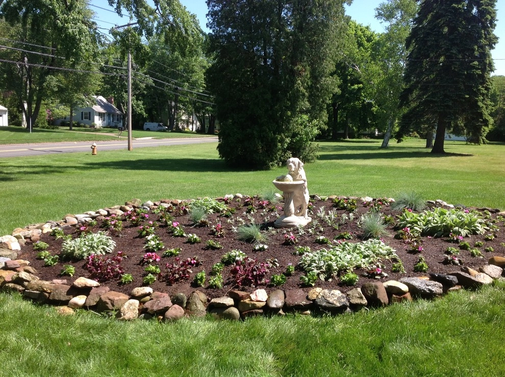 Annuals / Focal bed planting by Garden Designs By Jacqueline, Llc. - Photo 3