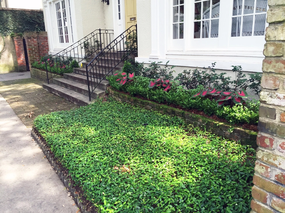 Garden District Courtyard by Garden Doctors Landscaping - Photo 3