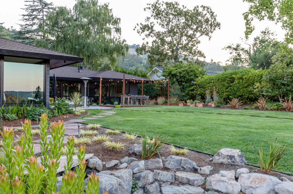 Mid-century Modern by Garden Nest Residential Landscape - Photo 4