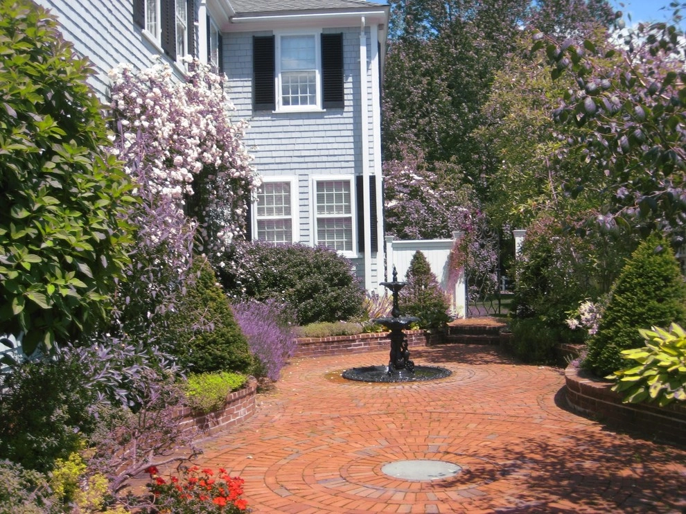 Garden Vignettes - Photo 2
